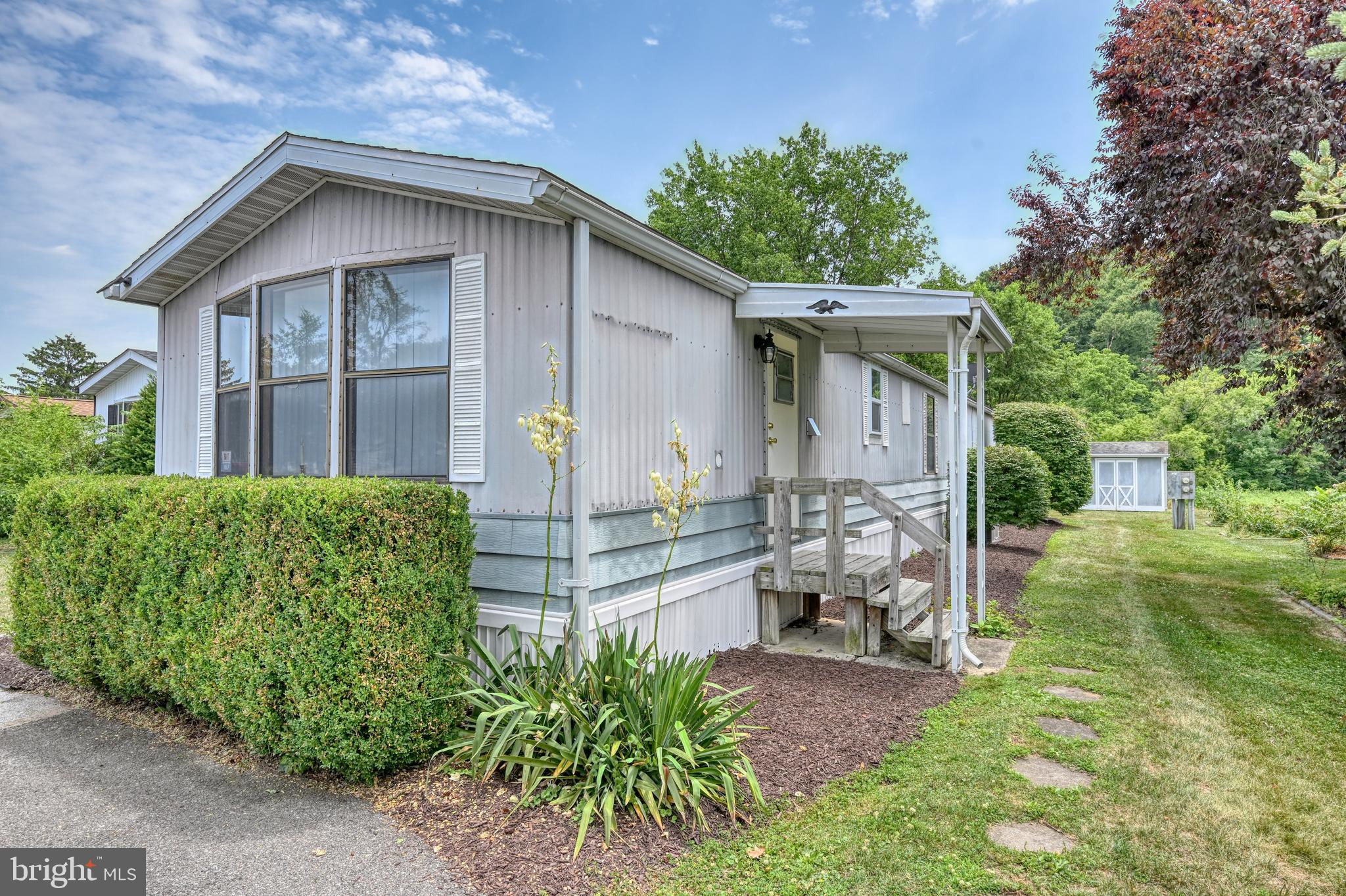 IRISH CREEK VILLAGE - Residential