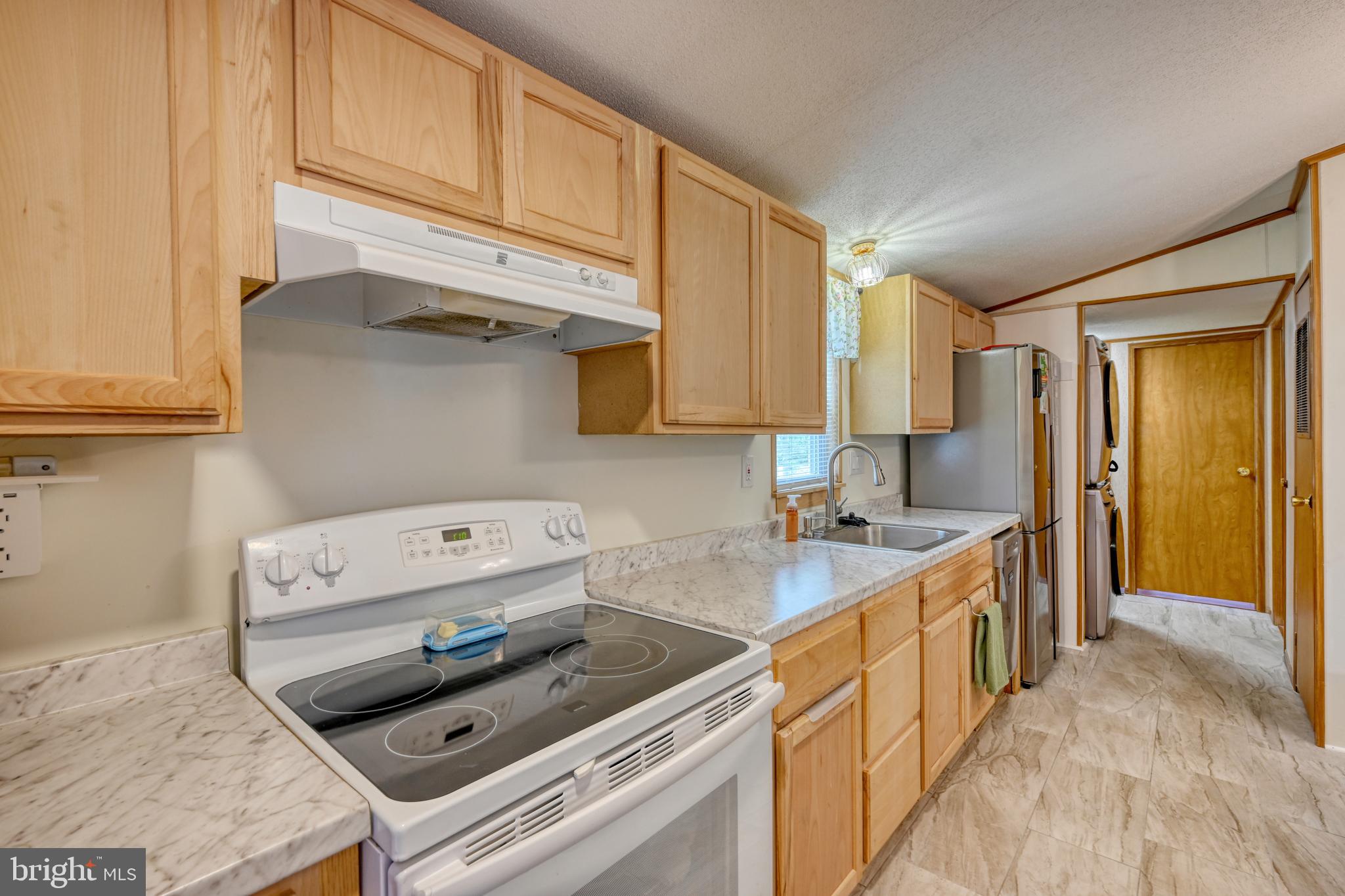 IRISH CREEK VILLAGE - Residential