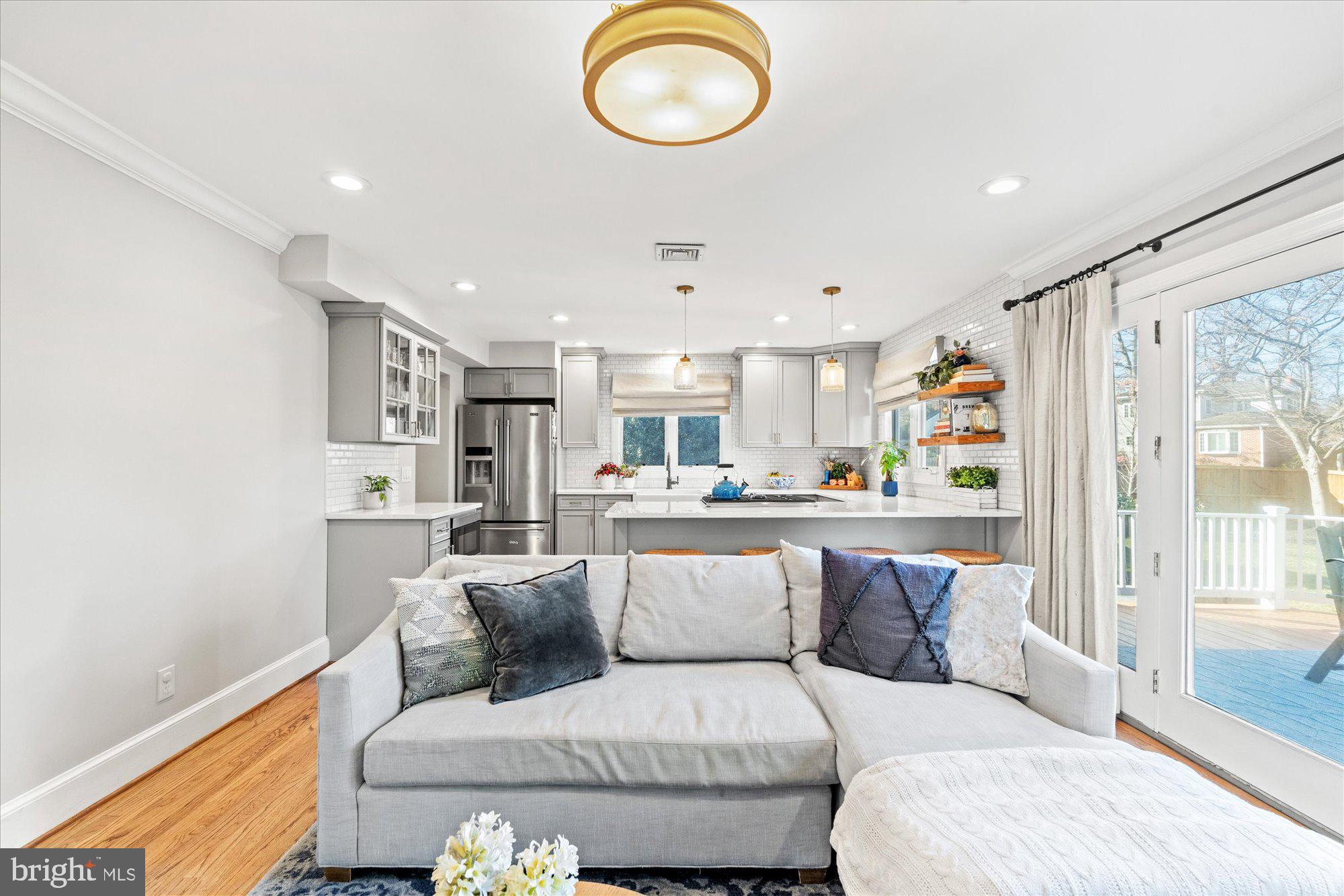 BEVERLEY HILLS - Residential