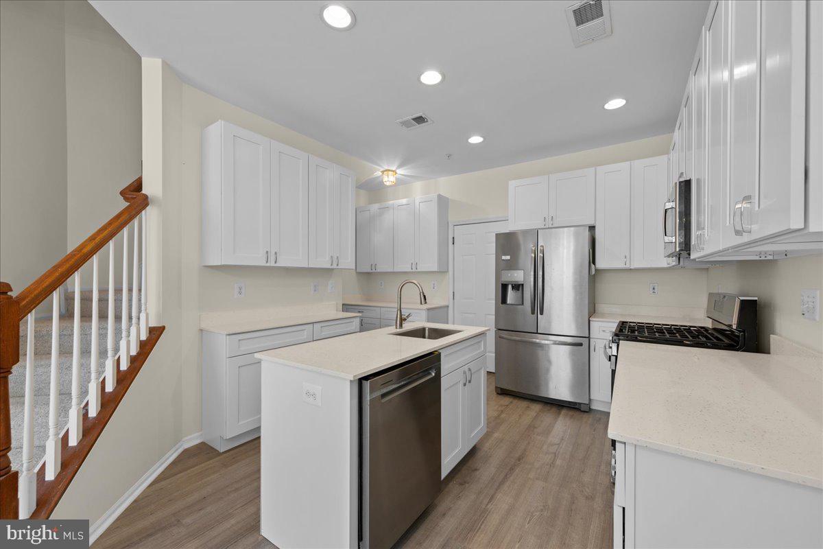 THE TOWNES CONDOMINIUM - Residential