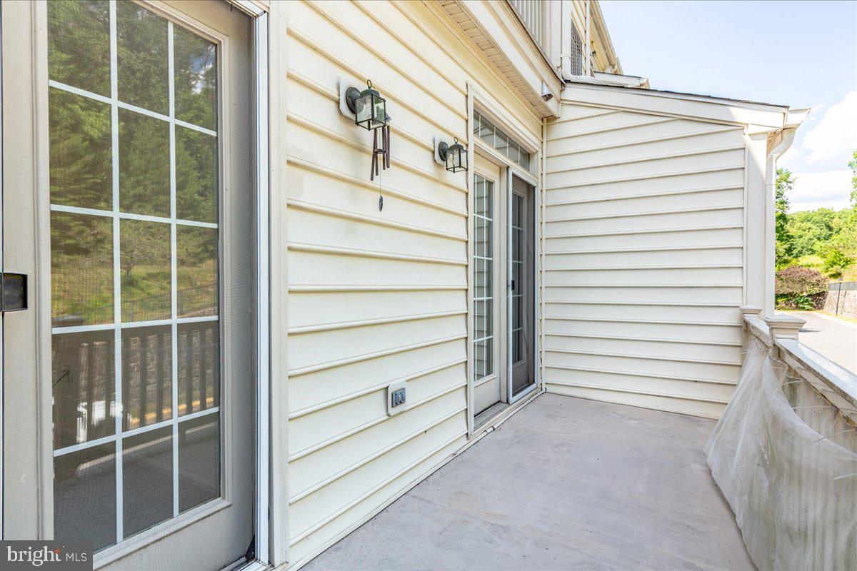 THE TOWNES CONDOMINIUM - Residential