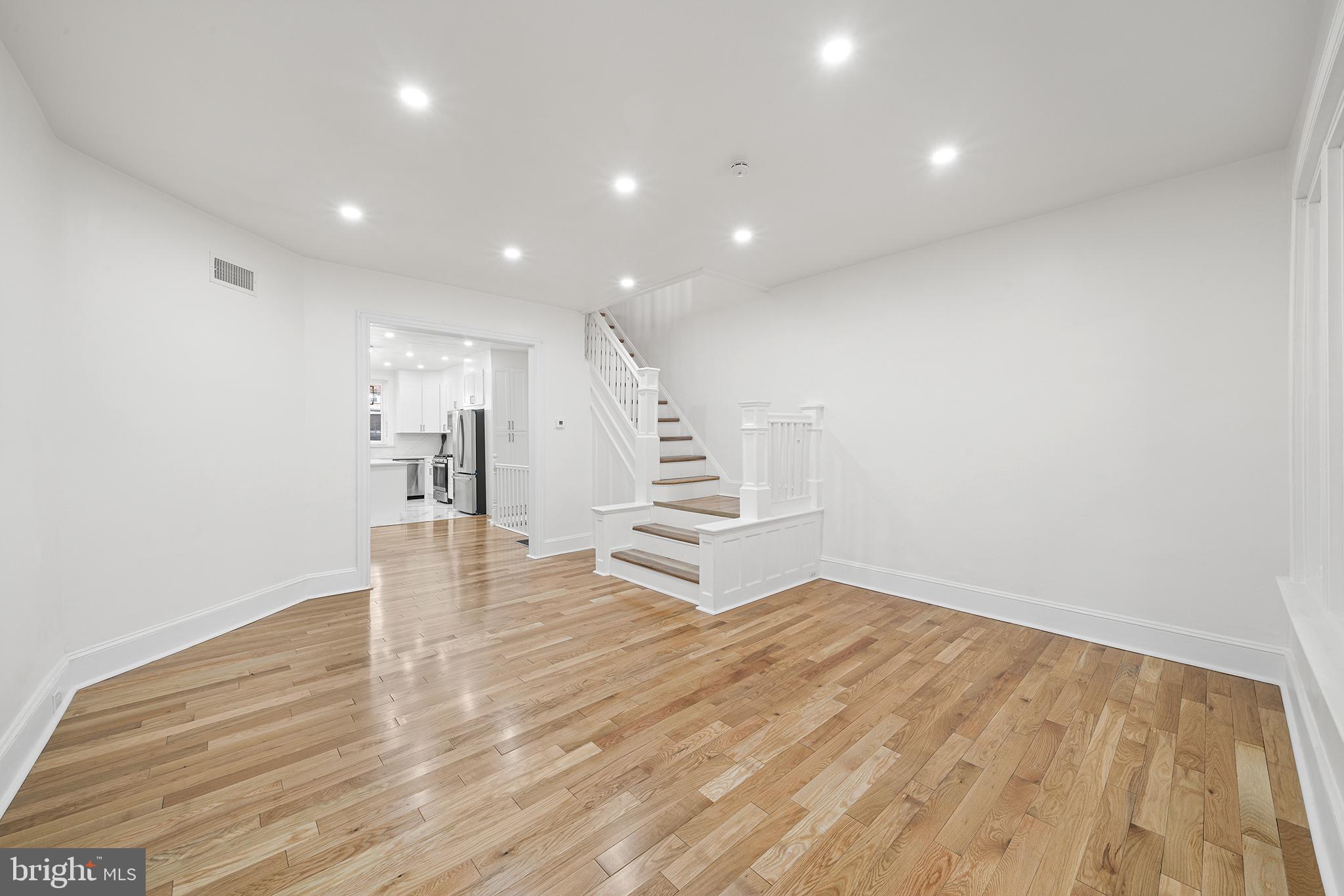 COBBS CREEK - Residential