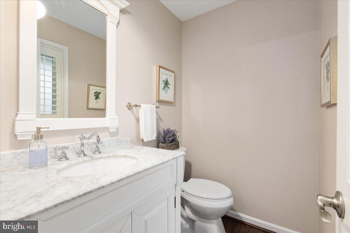 CRESTBROOK - Residential
