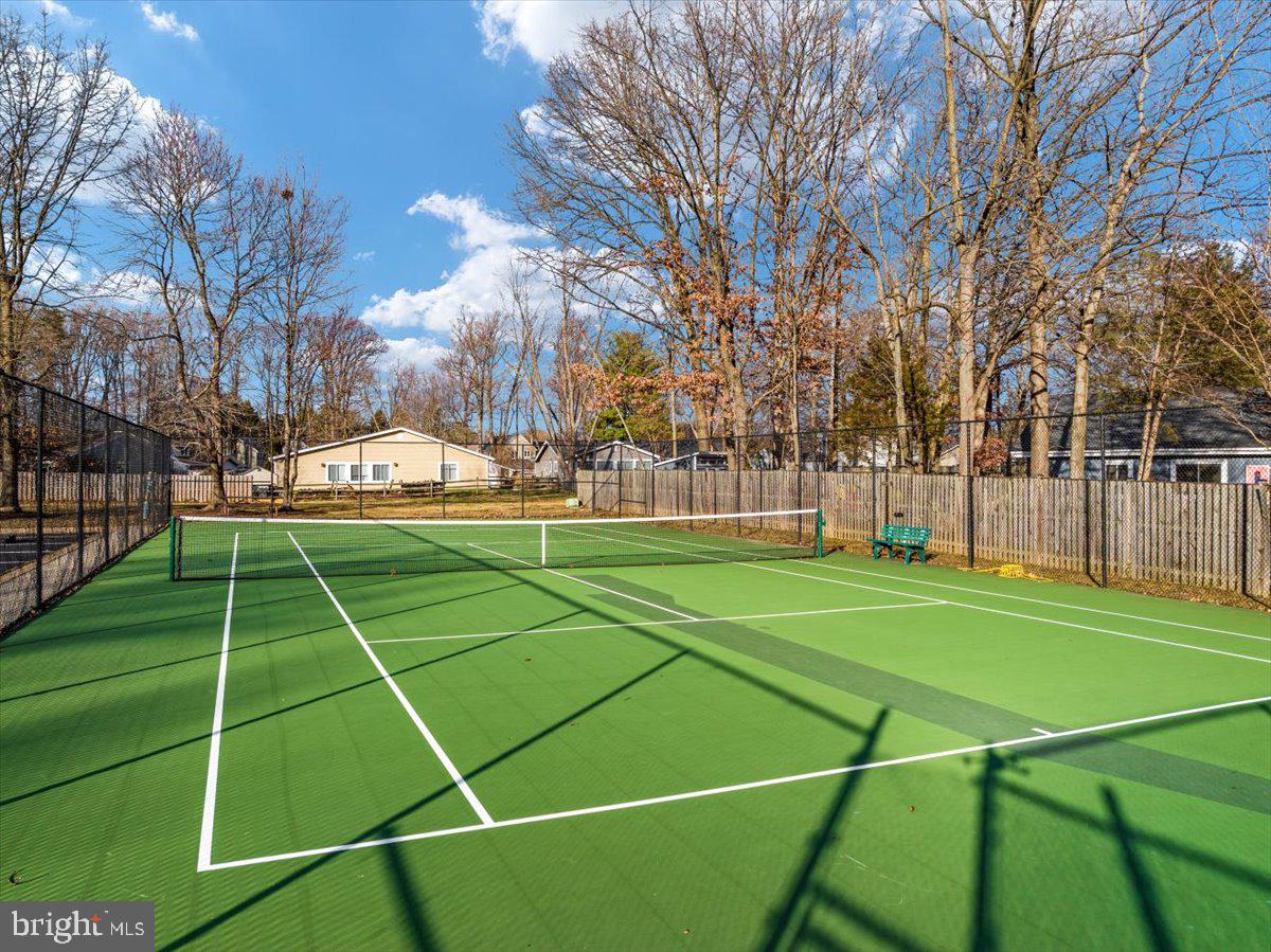CRESTBROOK - Residential