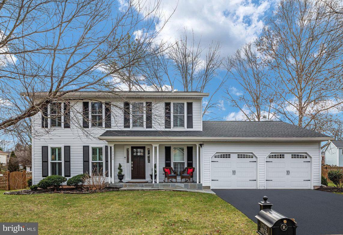 CRESTBROOK - Residential