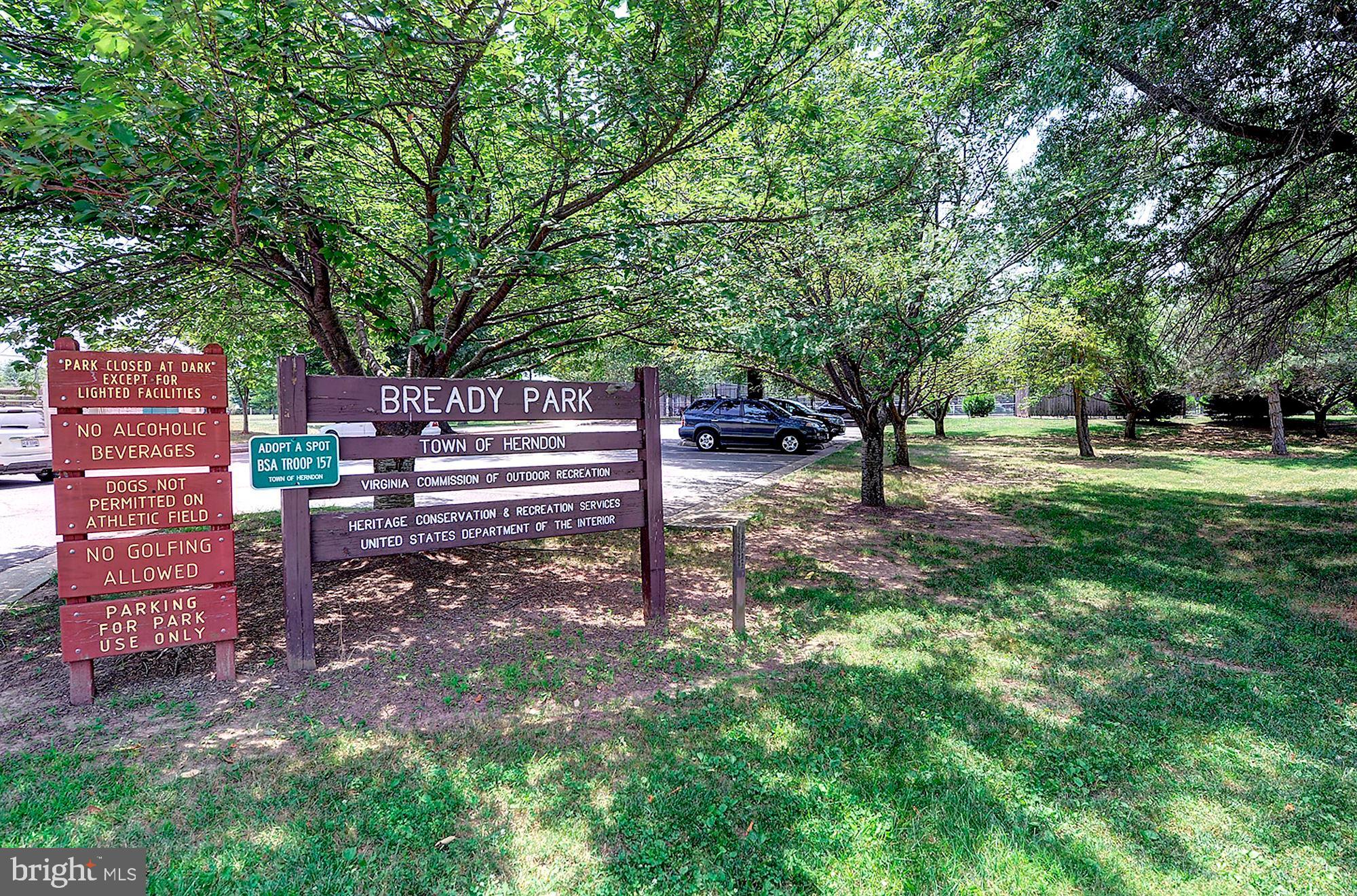 CRESTBROOK - Residential