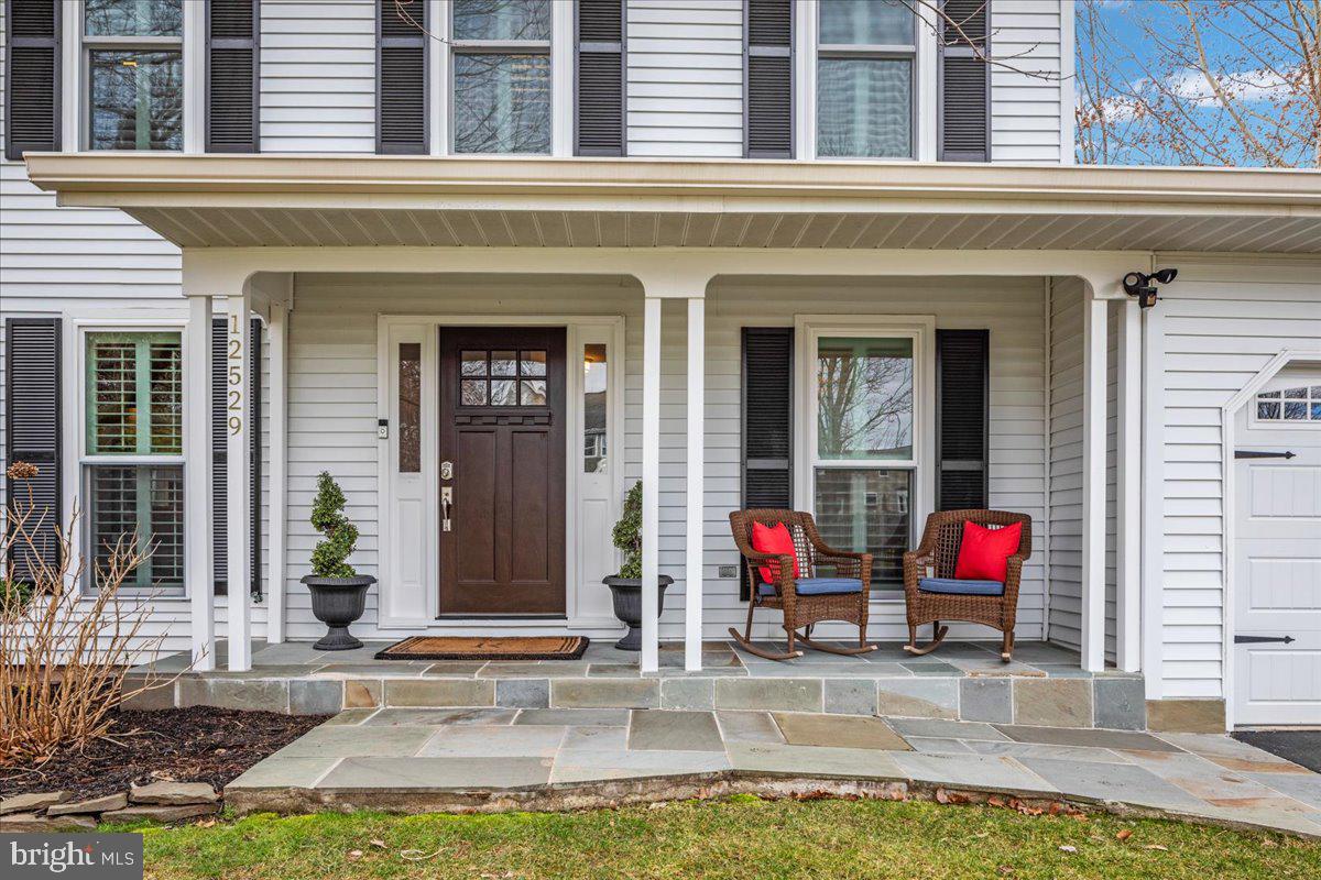 CRESTBROOK - Residential