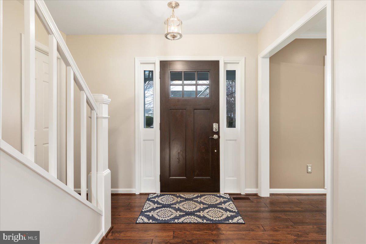 CRESTBROOK - Residential