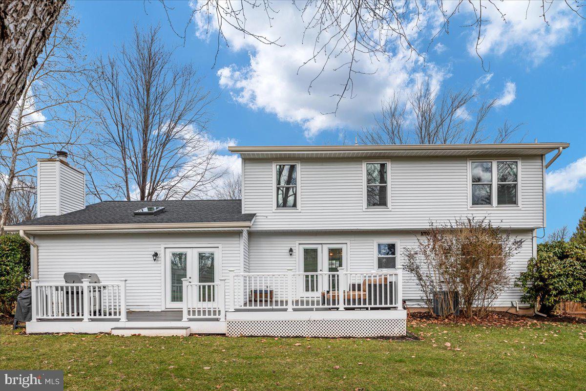CRESTBROOK - Residential