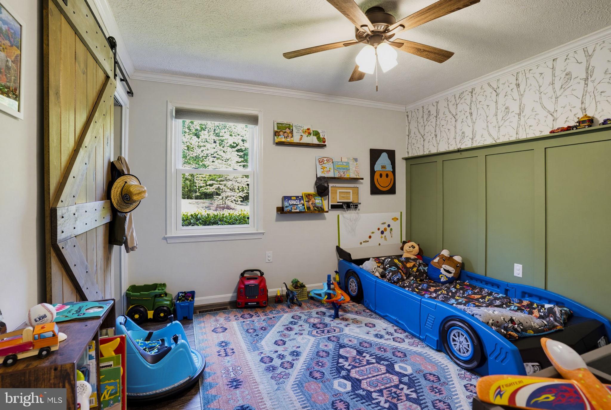 BEVERLY ESTATES - Residential