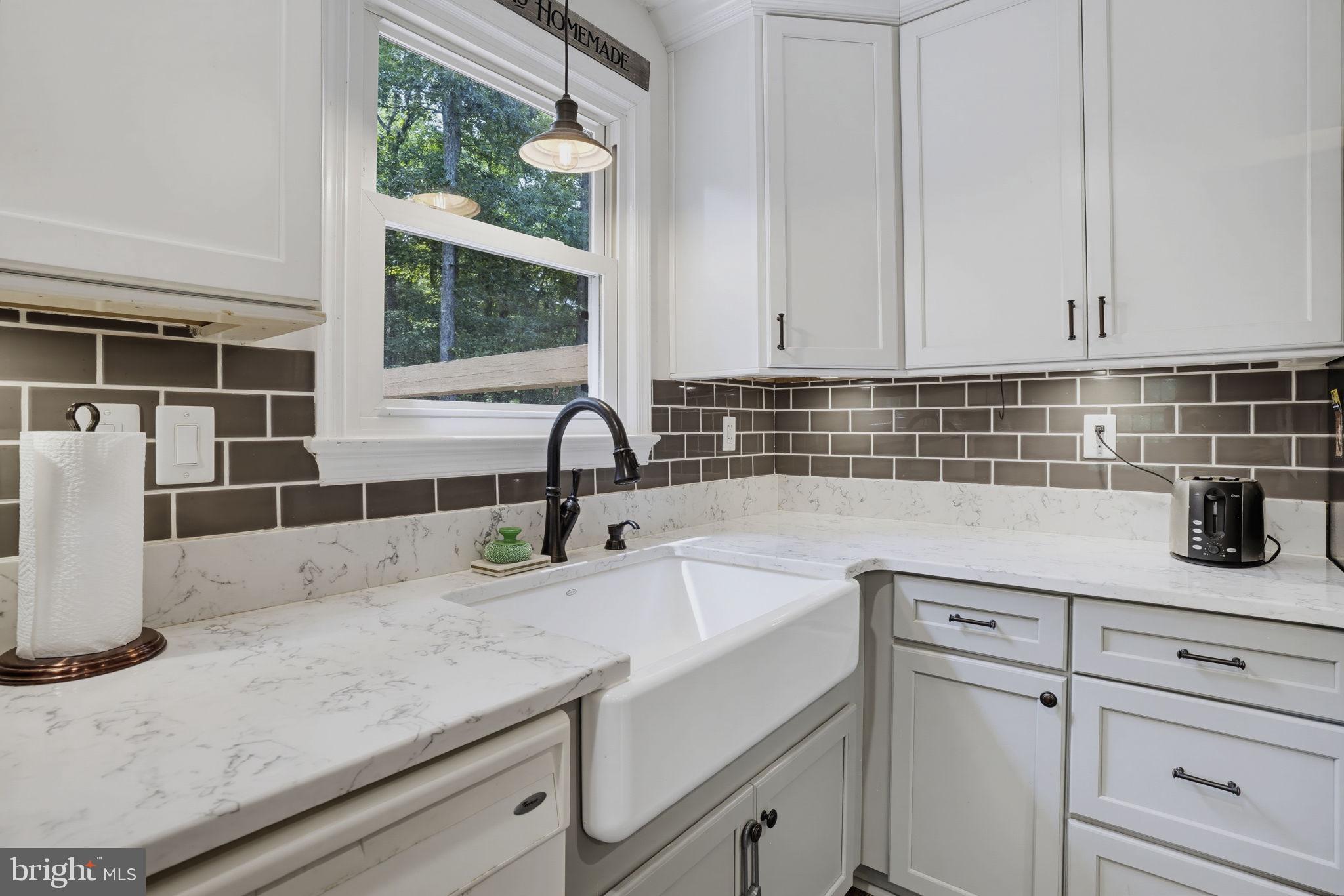 BEVERLY ESTATES - Residential