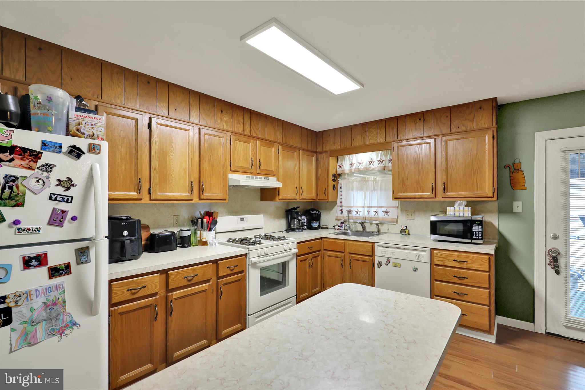 SOUTH TEMPLE HEIGH - Residential
