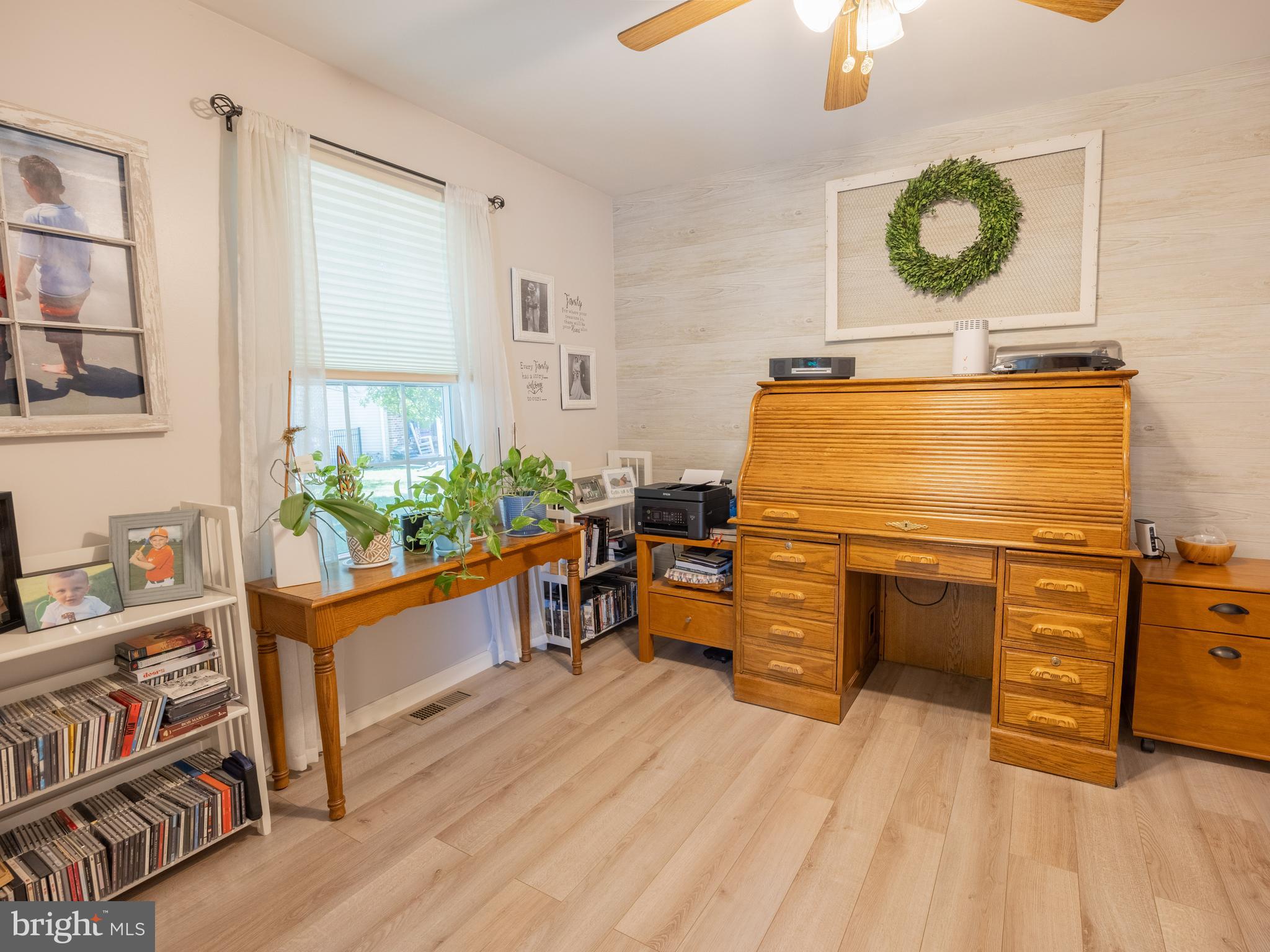 STRAWBERRY FIELDS - Residential