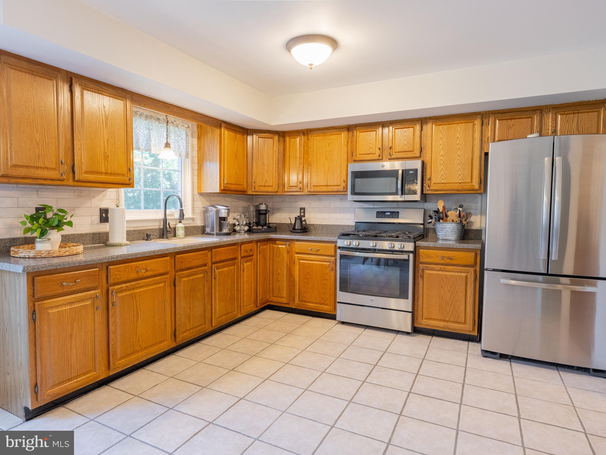 STRAWBERRY FIELDS - Residential