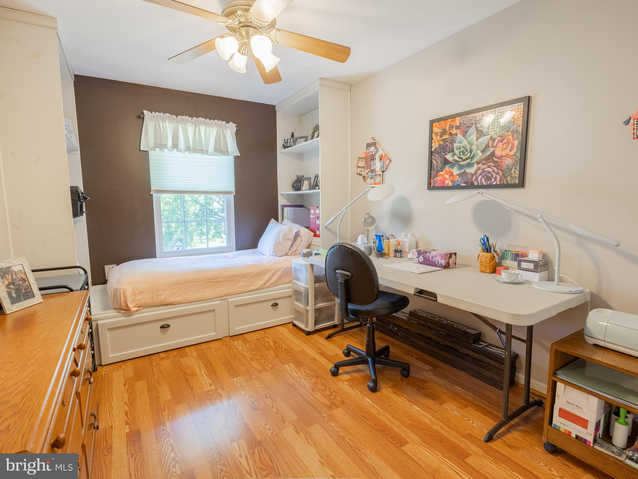 STRAWBERRY FIELDS - Residential