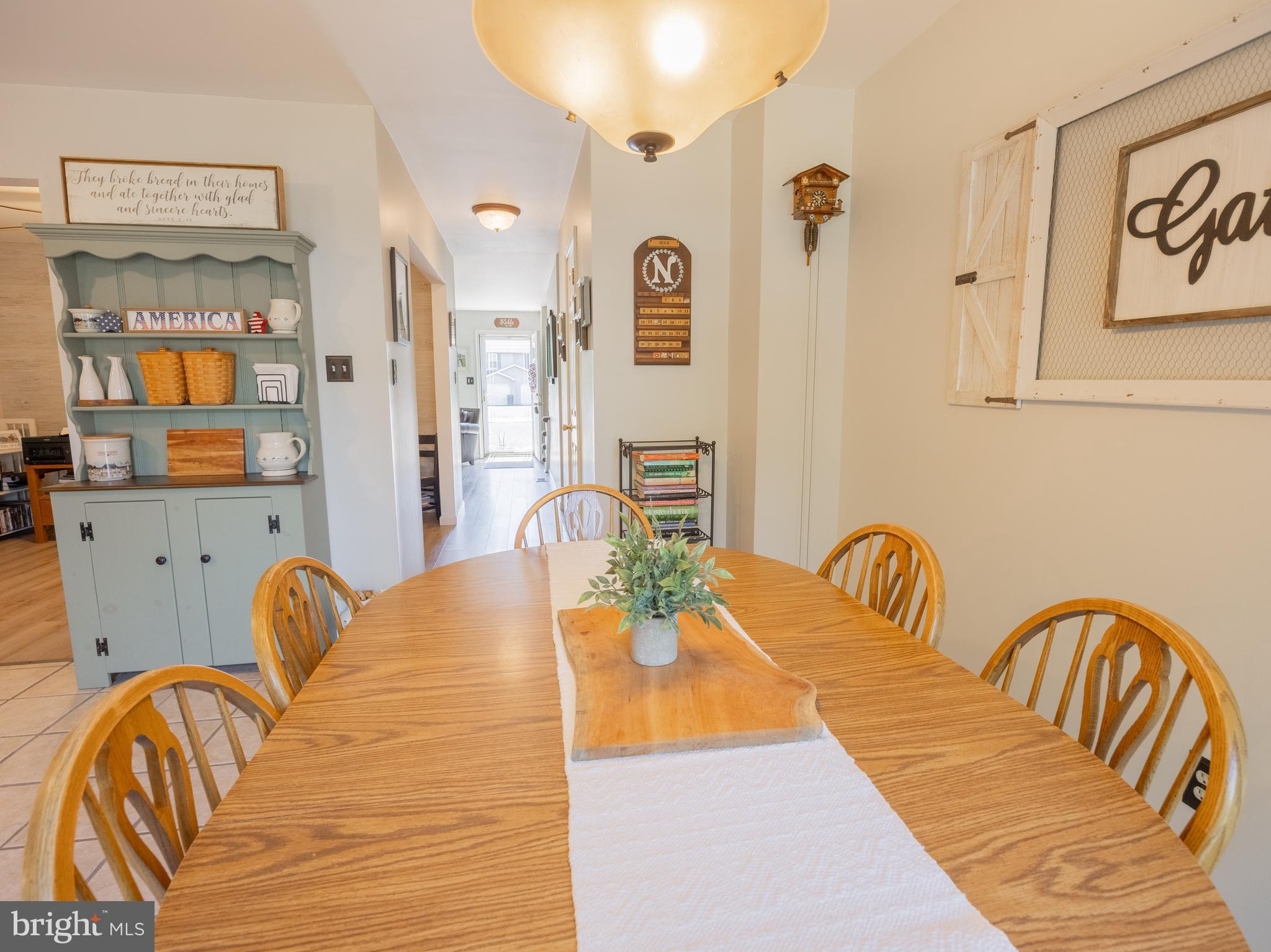STRAWBERRY FIELDS - Residential