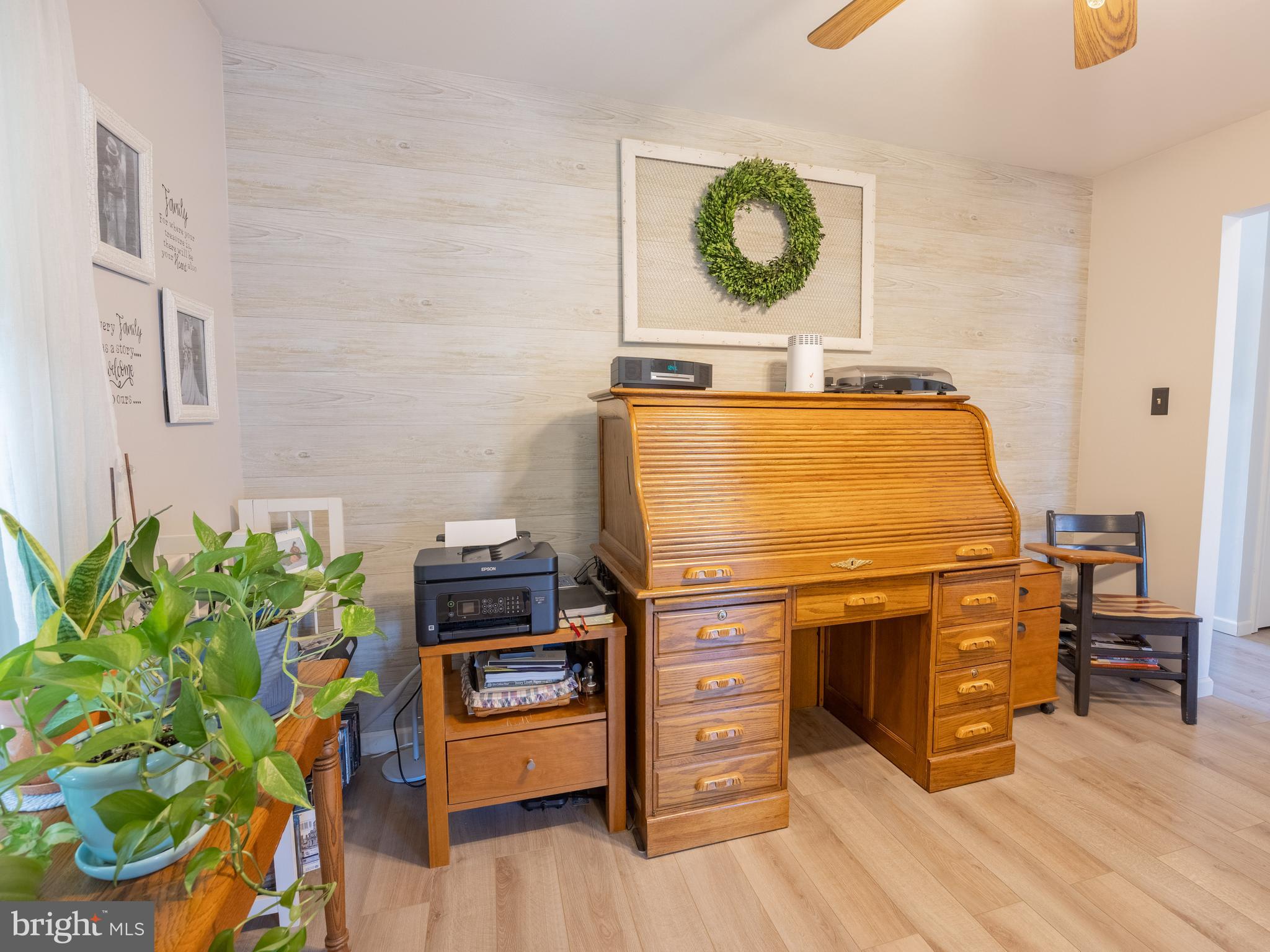 STRAWBERRY FIELDS - Residential
