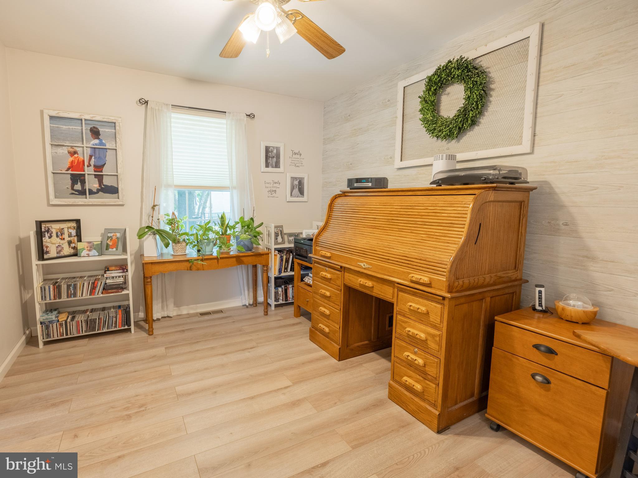STRAWBERRY FIELDS - Residential