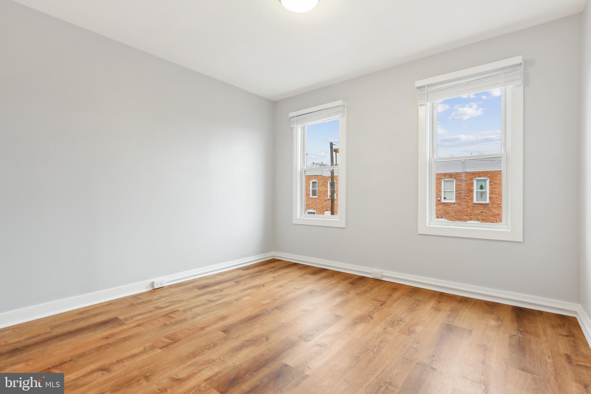 GREEKTOWN - Residential Lease