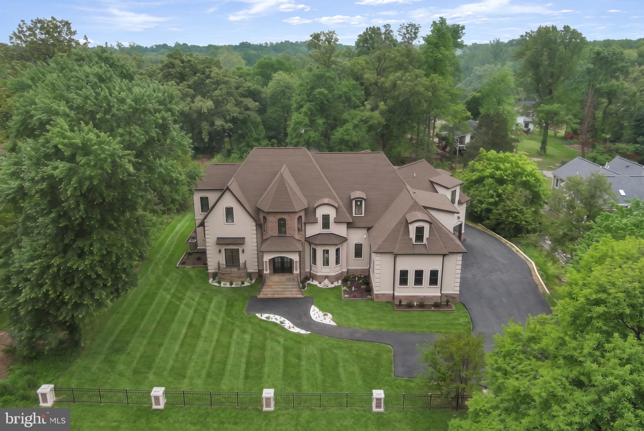 ANNANDALE ACRES - Residential