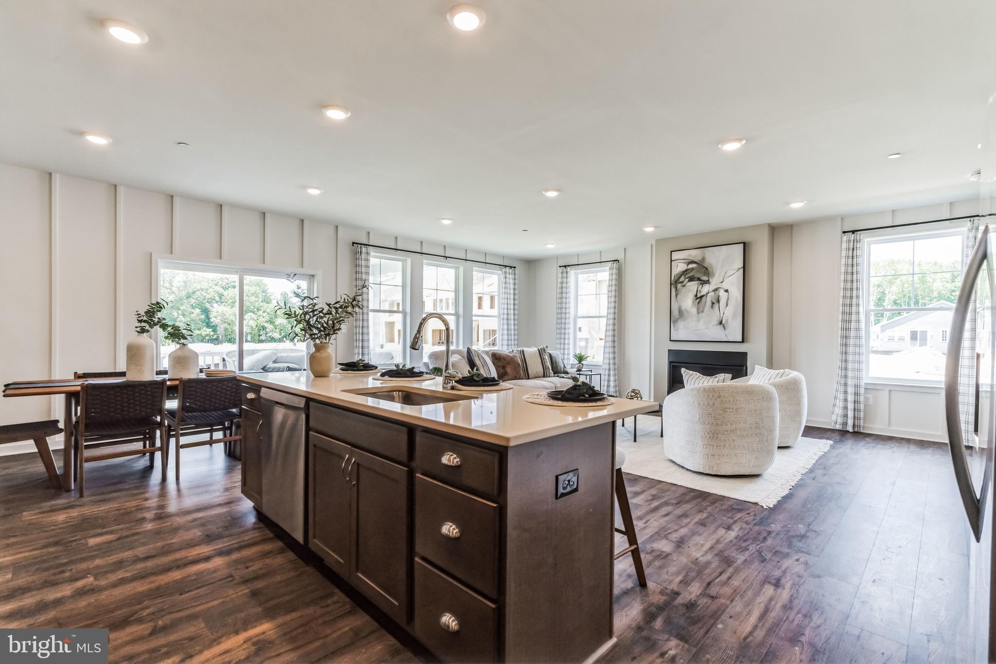 GILBERT MEADOWS - Residential