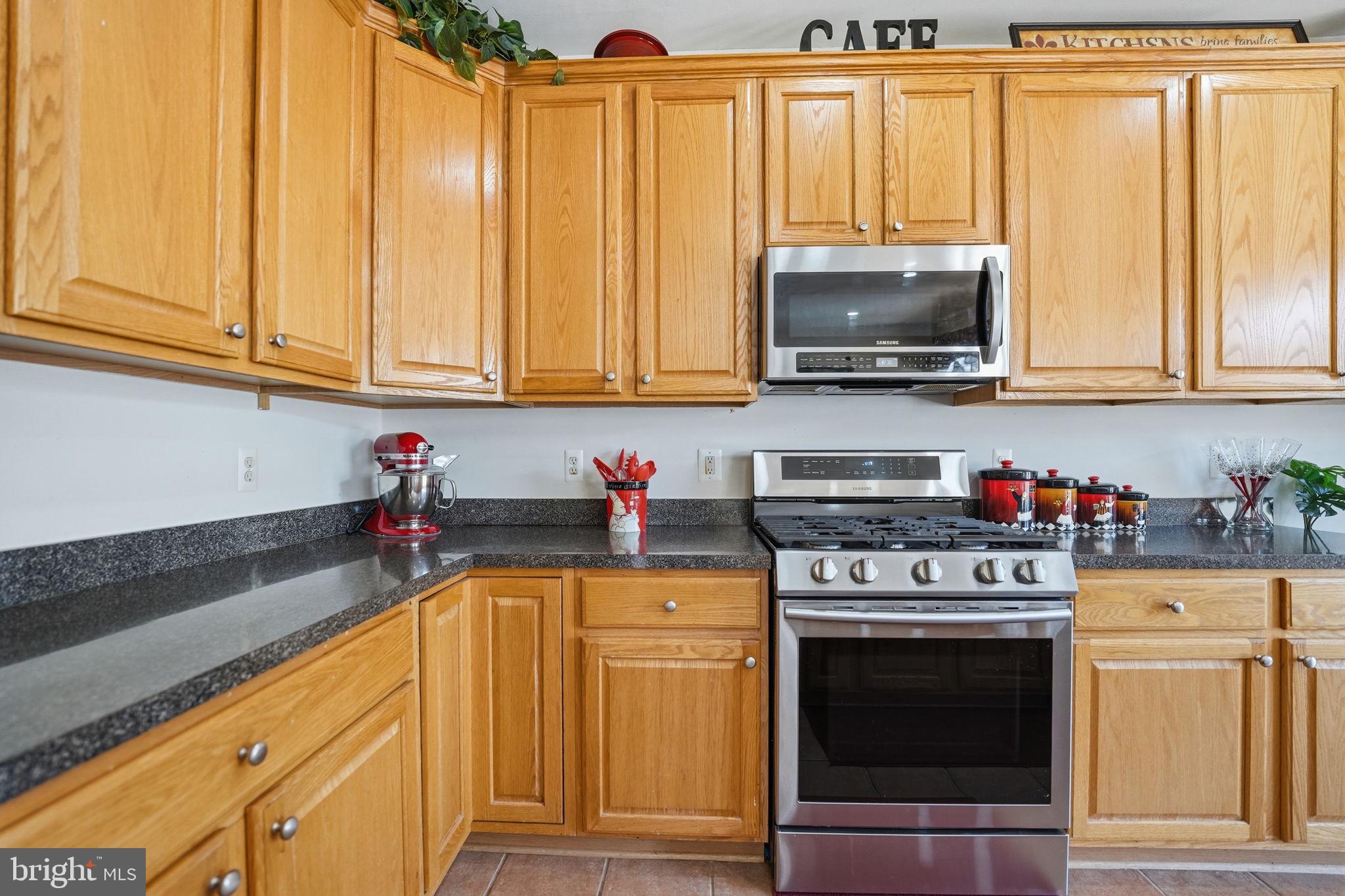 POTOMAC STATION - Residential
