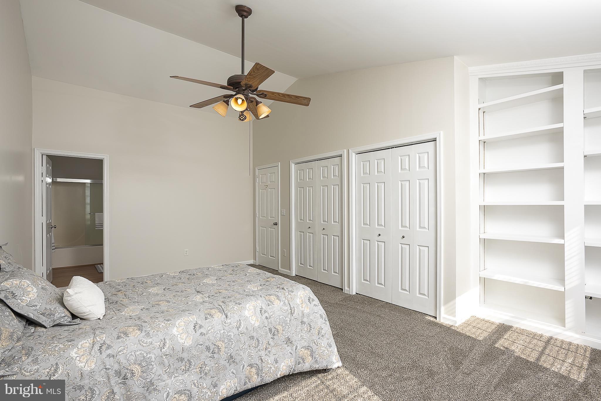 SELBY ON THE BAY - Residential