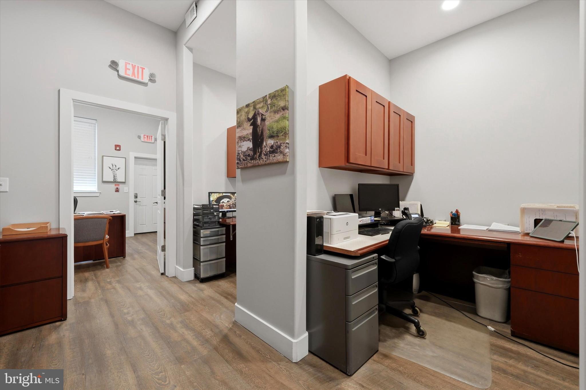 HAWTHORNE - Commercial Sale