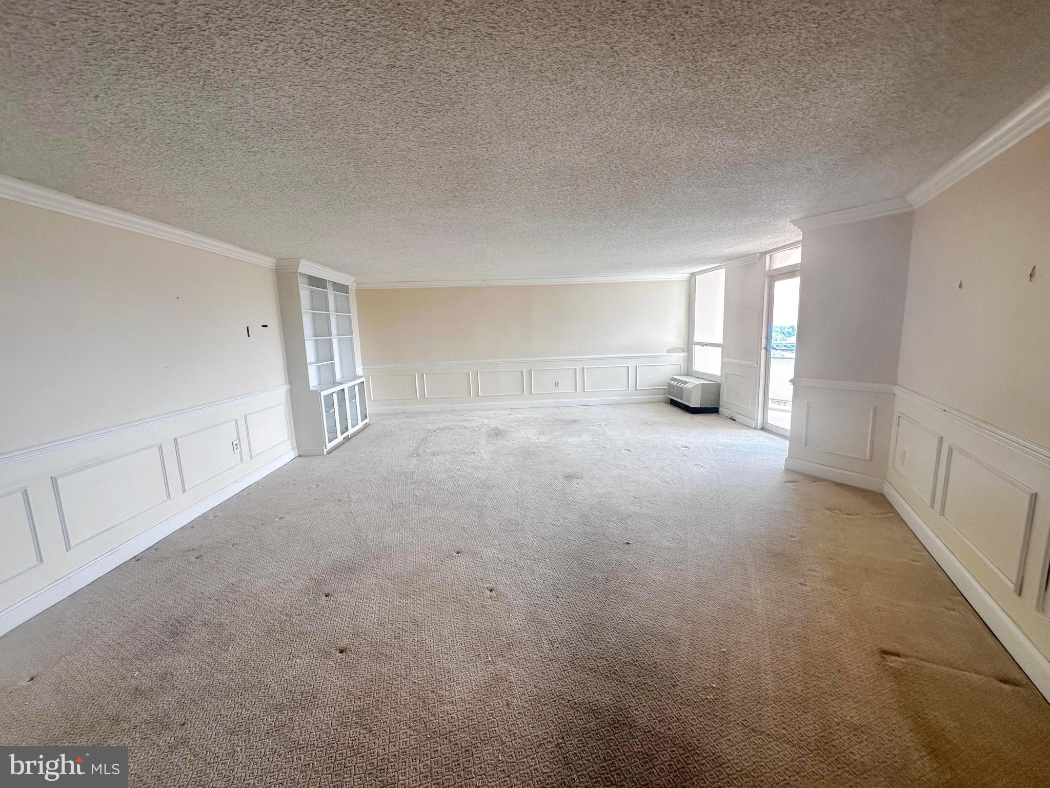 RIDGELY TOWSON CENTER - Residential