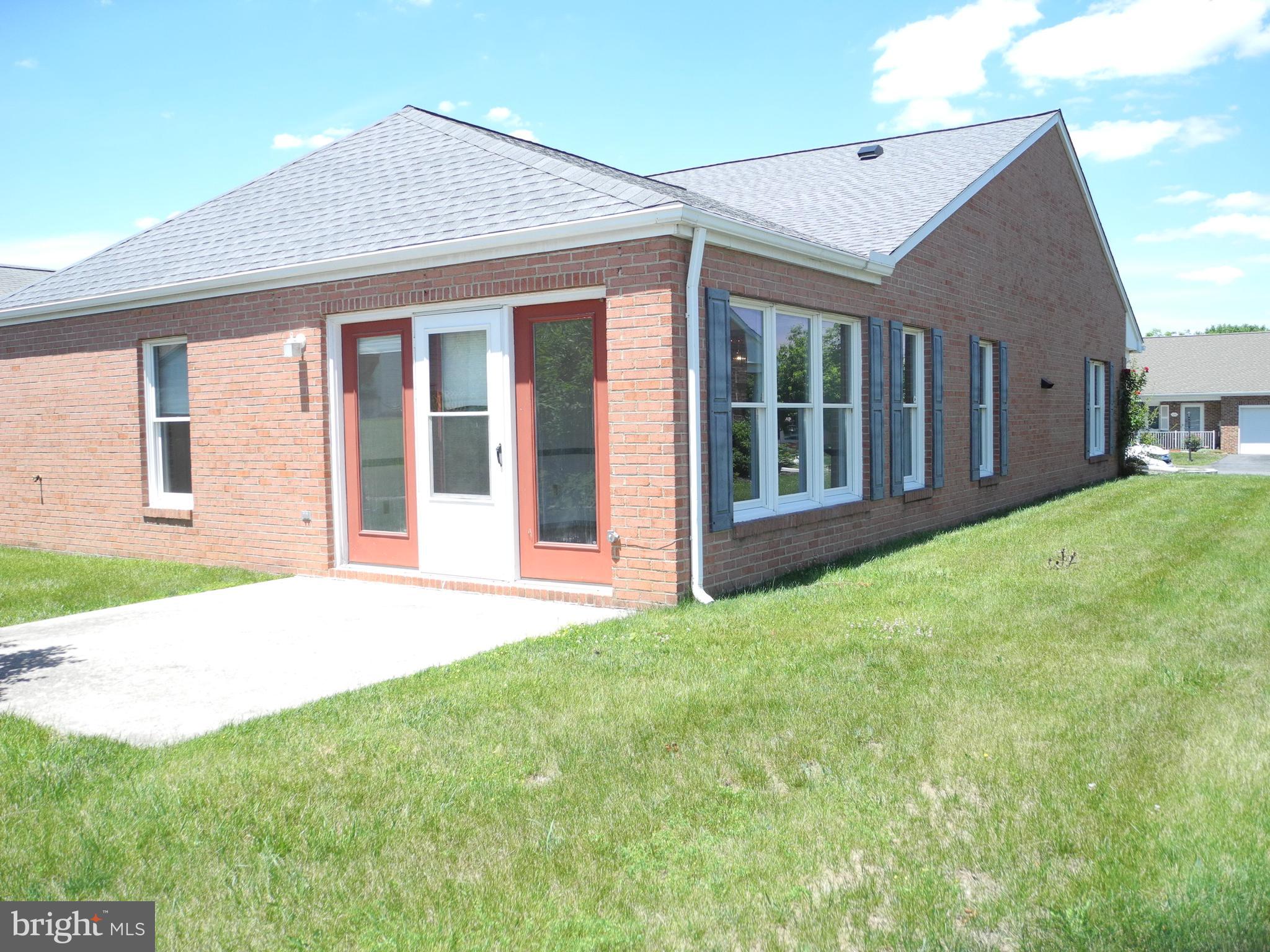 SOUTH POINTE - Residential