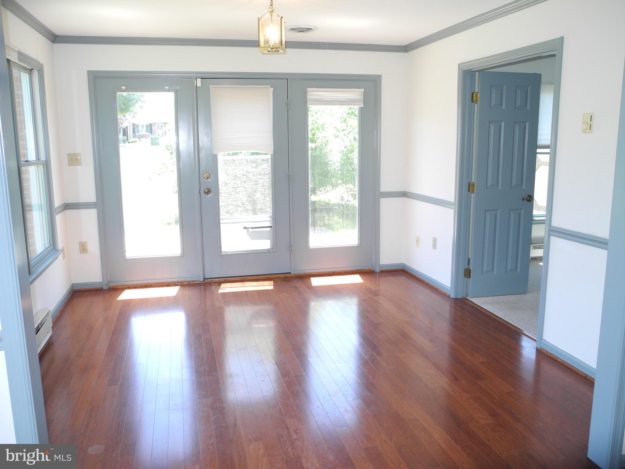 SOUTH POINTE - Residential