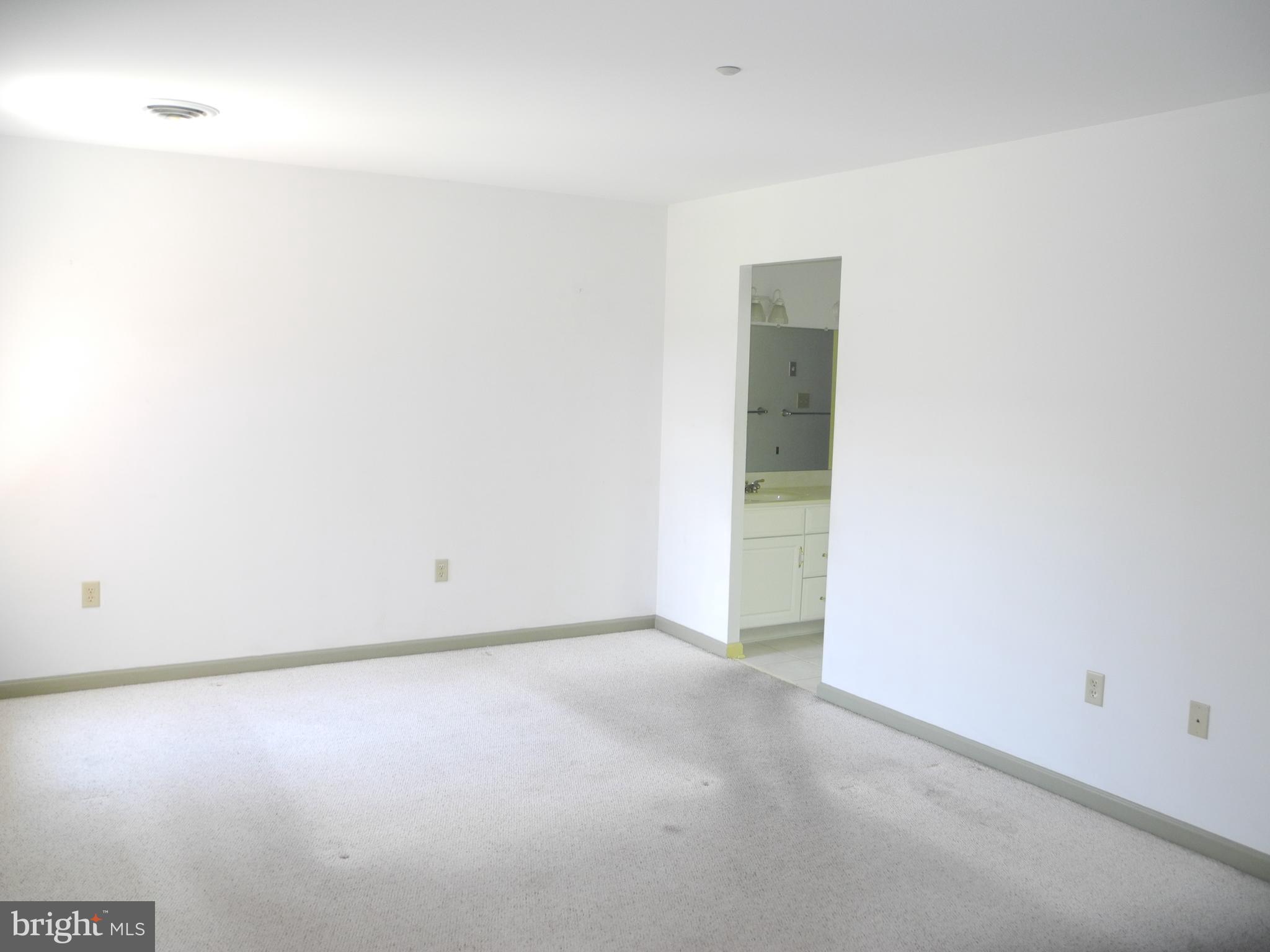 SOUTH POINTE - Residential