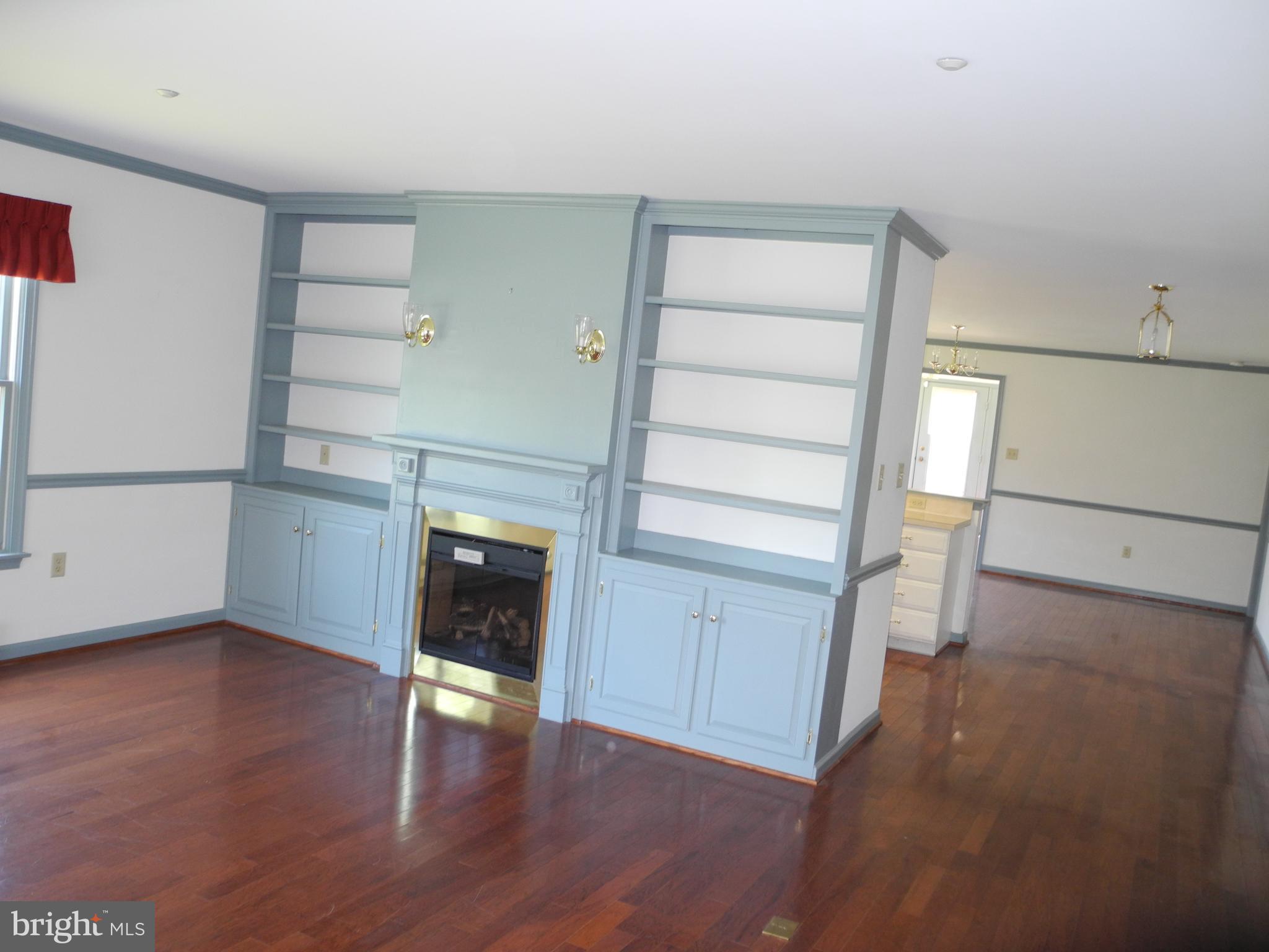 SOUTH POINTE - Residential