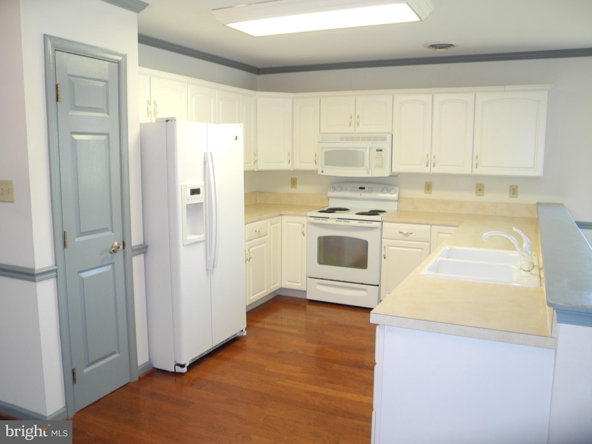 SOUTH POINTE - Residential