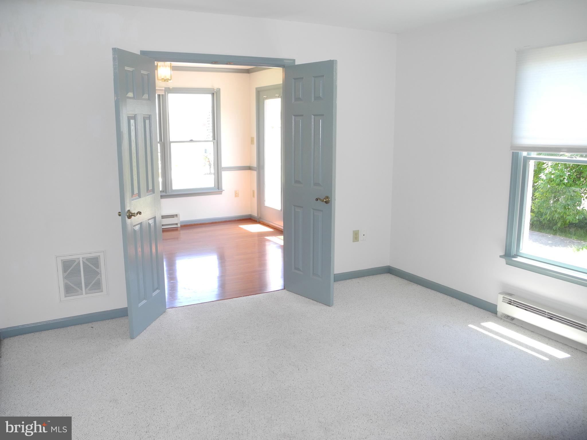 SOUTH POINTE - Residential