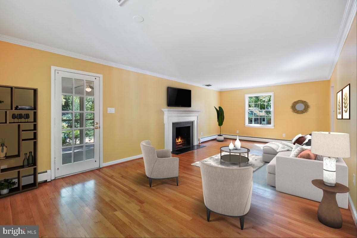 RESTON - Residential