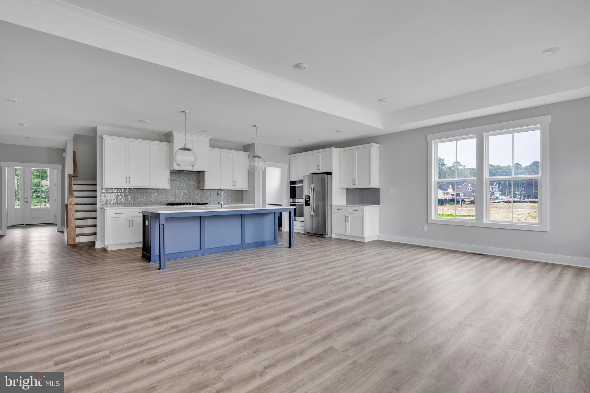 THE KNOLL AT IRONS LANE - Residential