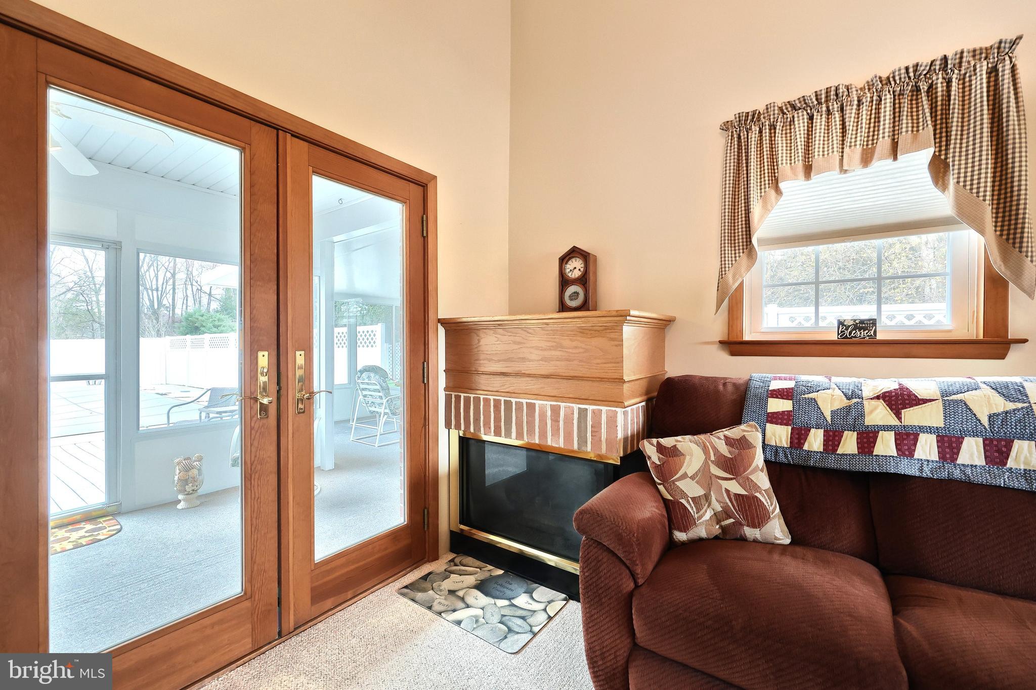NEW OXFORD AREA - Residential