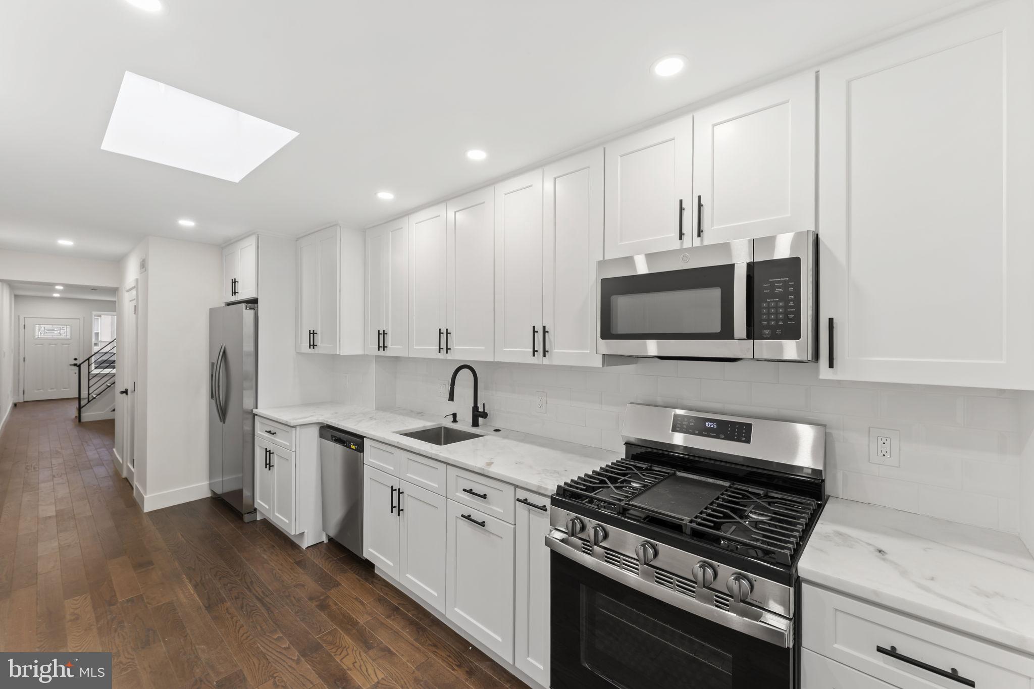 OLDE KENSINGTON - Residential