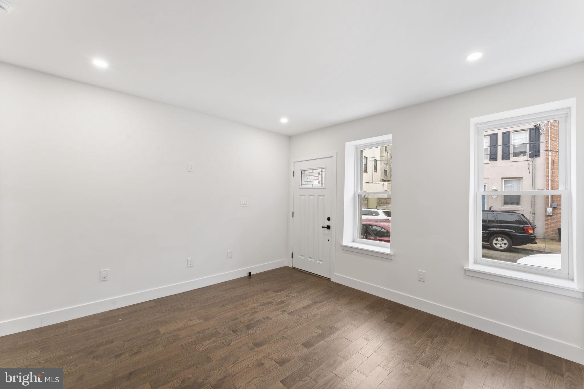 OLDE KENSINGTON - Residential
