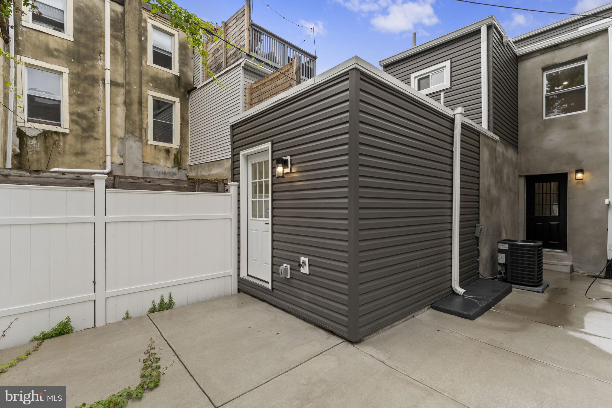 OLDE KENSINGTON - Residential