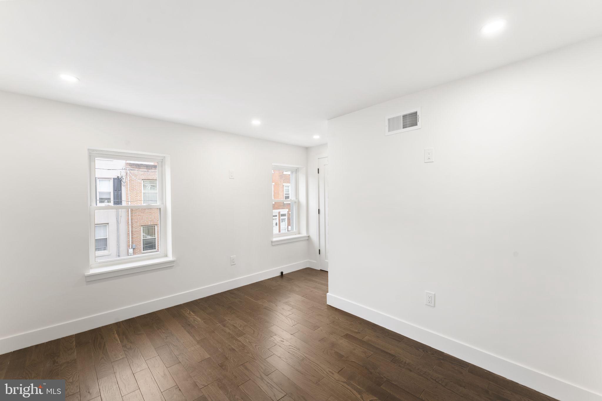 OLDE KENSINGTON - Residential