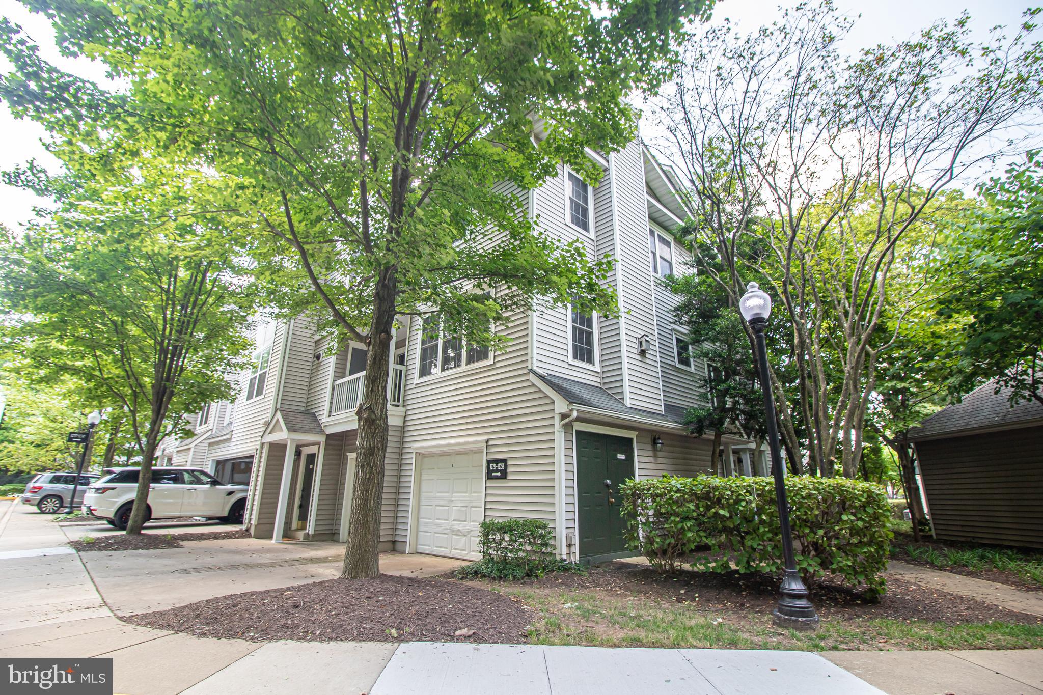GATES OF FAIR LAKES - Residential