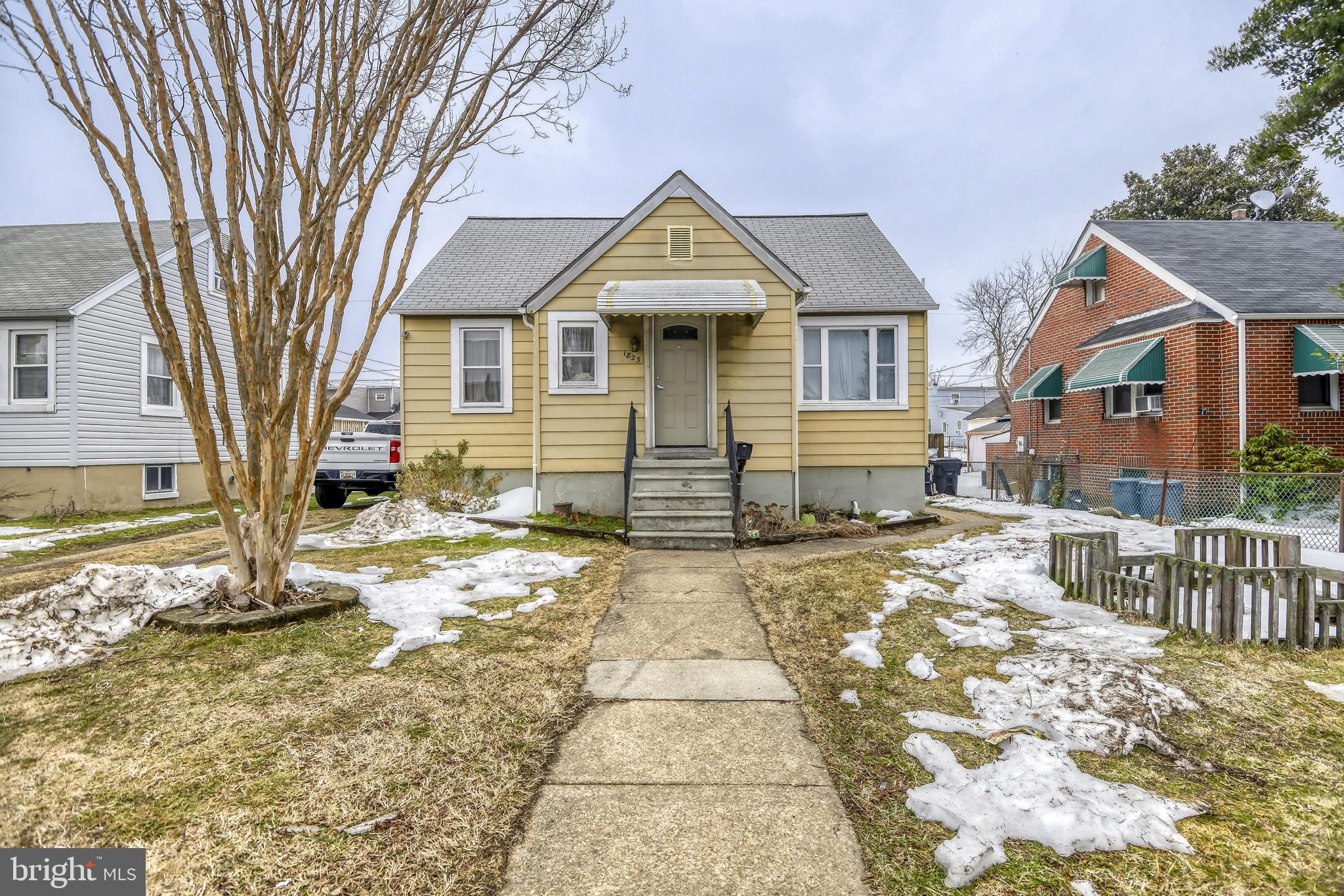 HOLABIRD PARK - Residential
