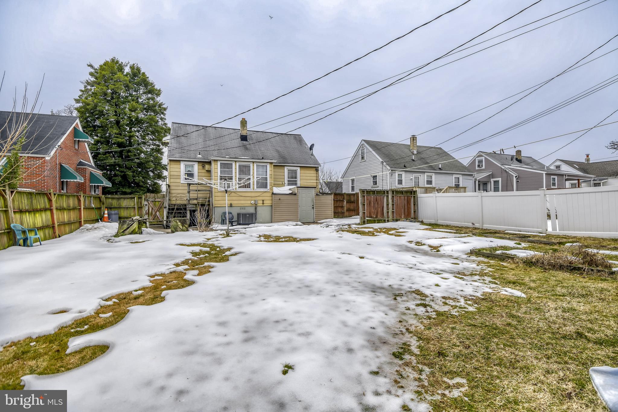 HOLABIRD PARK - Residential