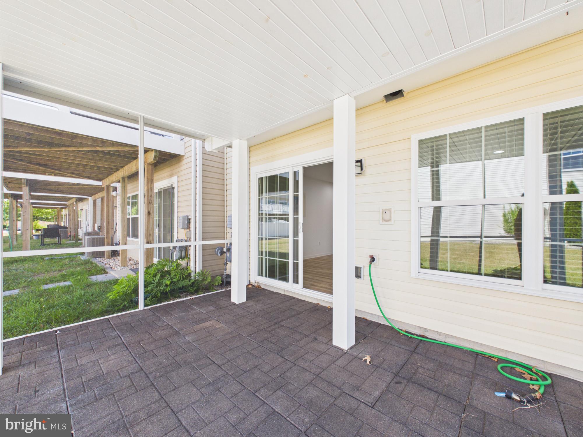 PLANTATION LAKES - Residential