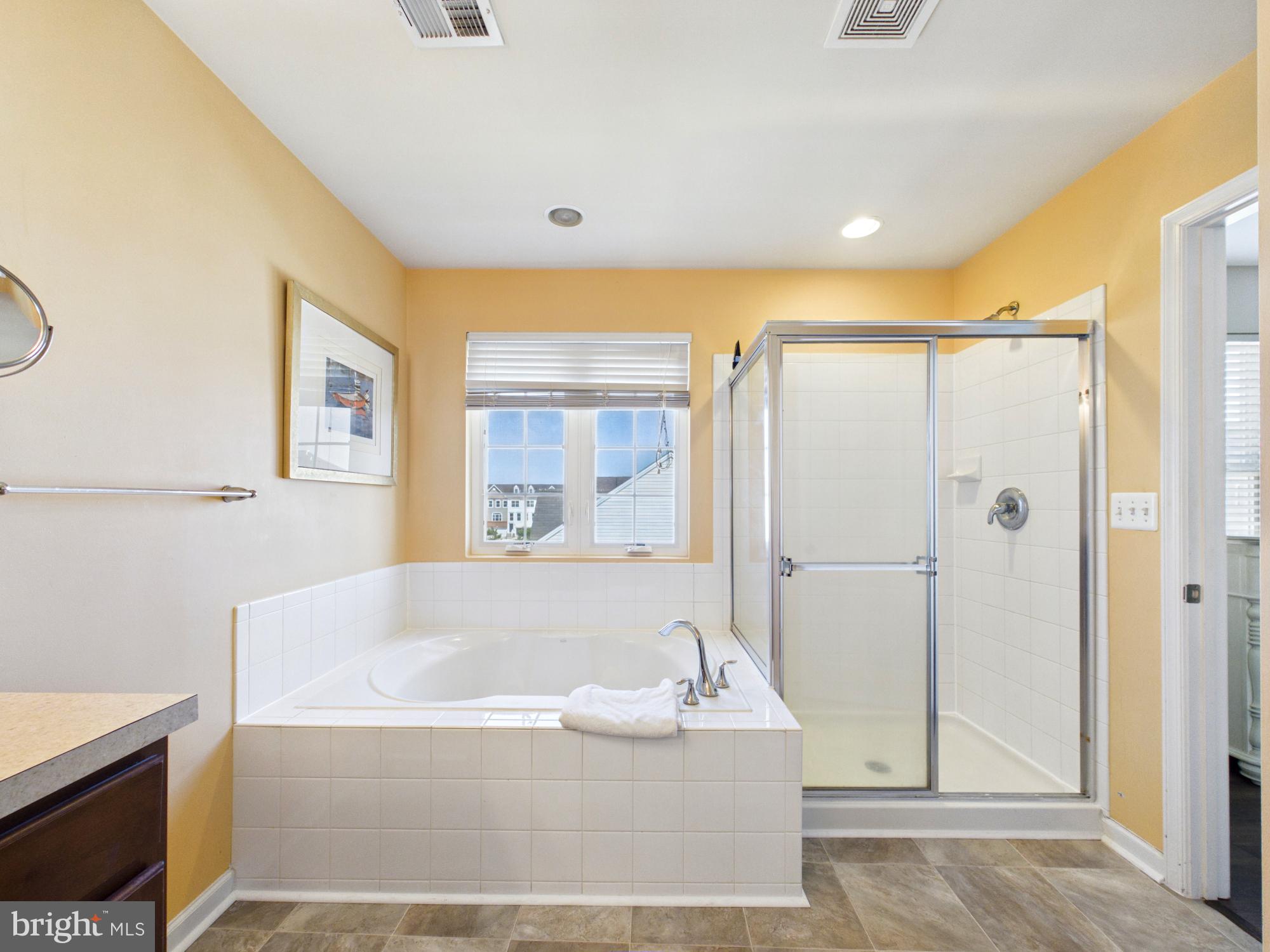 PLANTATION LAKES - Residential