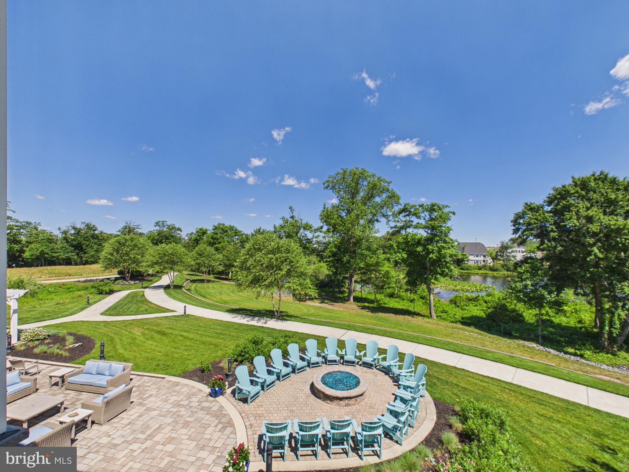 PLANTATION LAKES - Residential