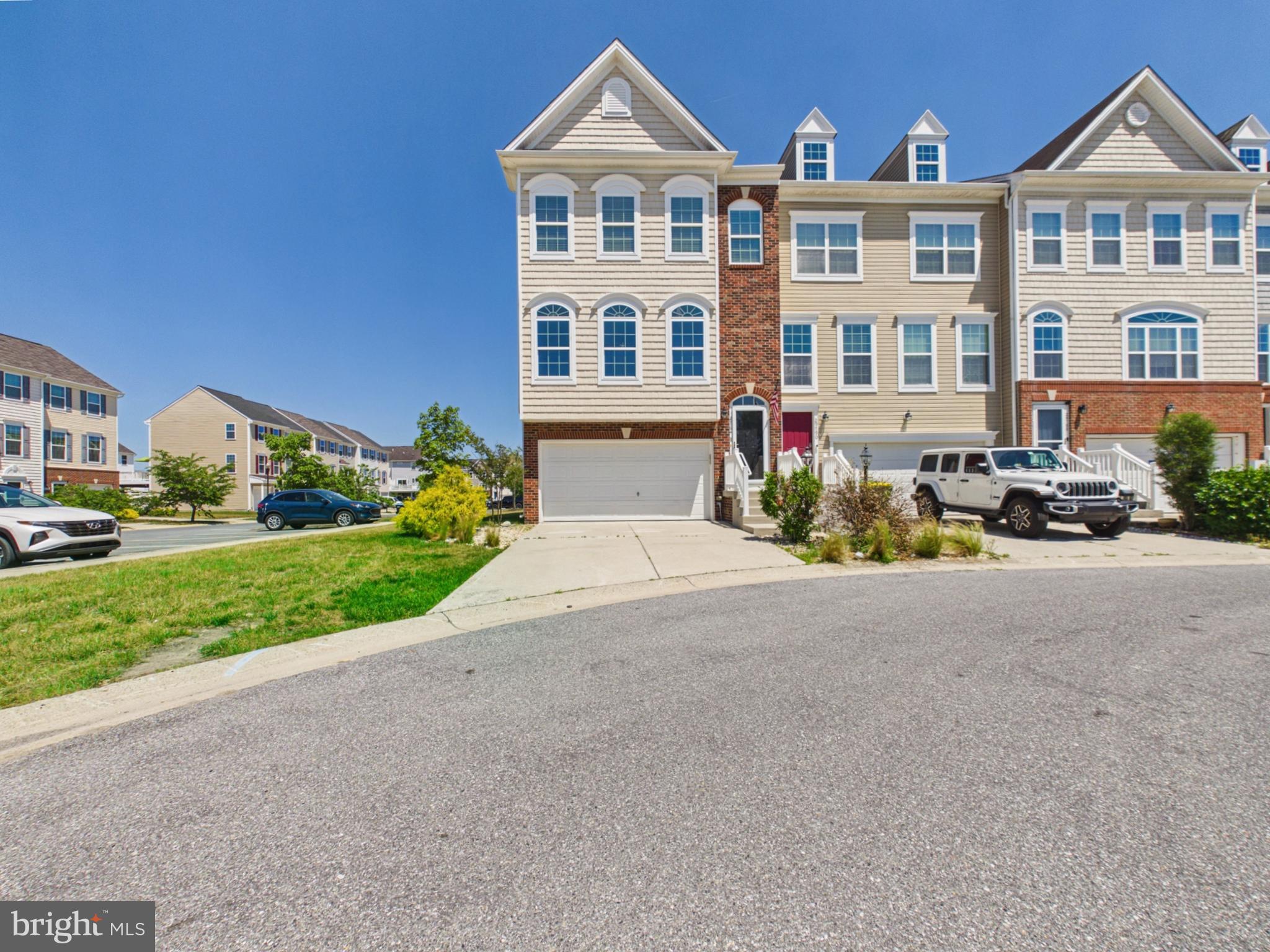 PLANTATION LAKES - Residential