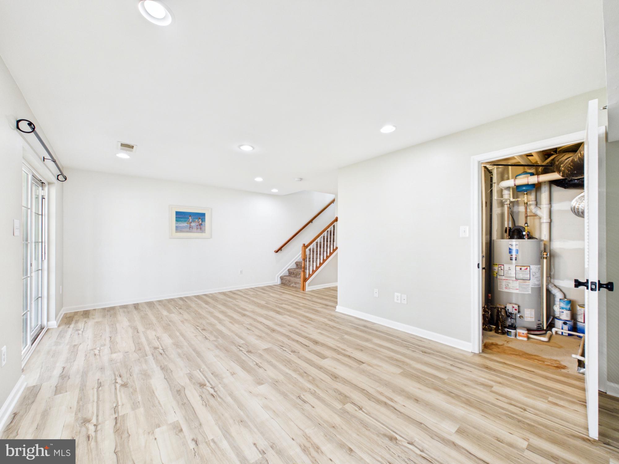 PLANTATION LAKES - Residential